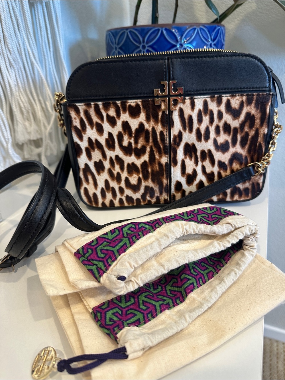 Tory Burch Leopard Calf Hair Leather Crossbody Bag Gold Chain statement like new